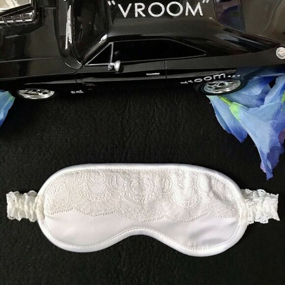 Hanky Panky NWOT Panty and Eye Mask Set Women OS (2-12) - Picture 7 of 12